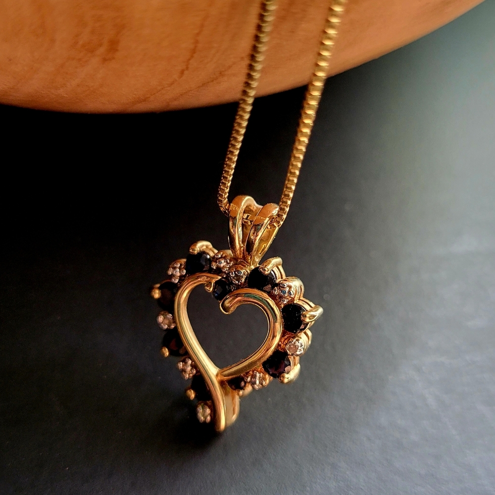 Vtg Heart pendant 🌟